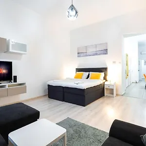 Spacious Premium By Buda Castle District , Budapeszt Węgry
