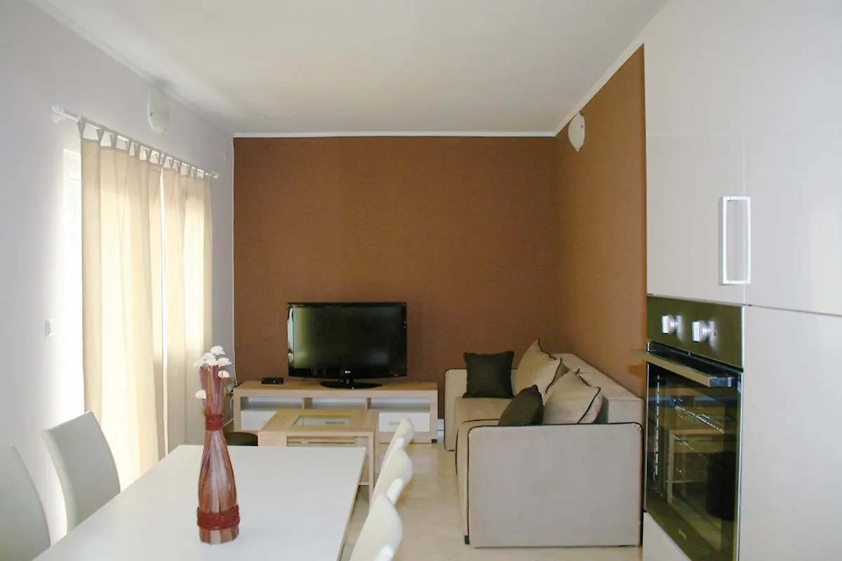 Apartments Stina Seget Vranjica